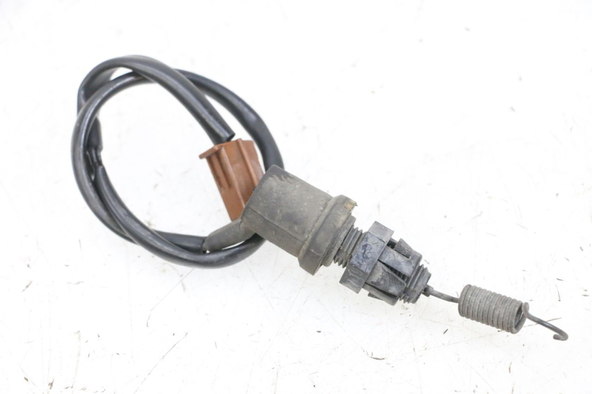 photo de CONTACTEUR FEU STOP ARRIERE YAMAHA TDM ABS 900 (2002 - 2014) - Vue principale