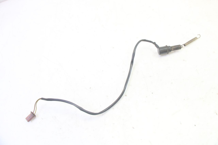 photo de CONTACTEUR FEU STOP ARRIERE YAMAHA TZR 50 (2008 - 2016) - Autre angle de vue