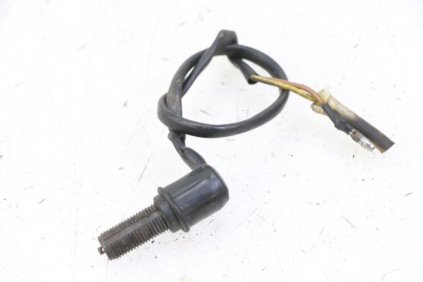 photo de CONTACTEUR FEU STOP ARRIERE YAMAHA XV VIRAGO 535 (1988 - 2004)
