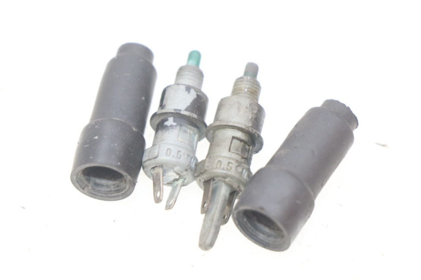 photo de CONTACTEUR FEU STOP MBK BOOSTER SPIRIT NAKED 50 (2004 - 2017)