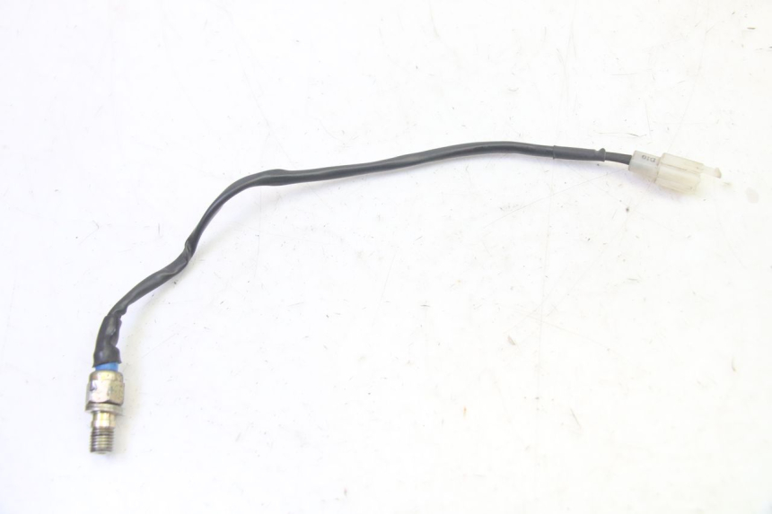 photo de CONTACTEUR FEU STOP DROIT ADIVA AD3 300 (2014 - 2020)