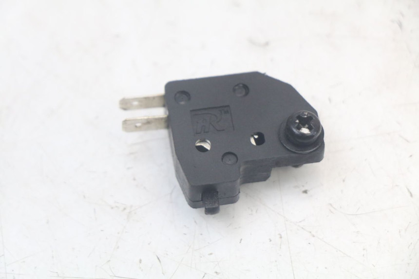 photo de CONTACTEUR FEU STOP DROIT KYMCO AGILITY 4T 50 (2018 - 2022)