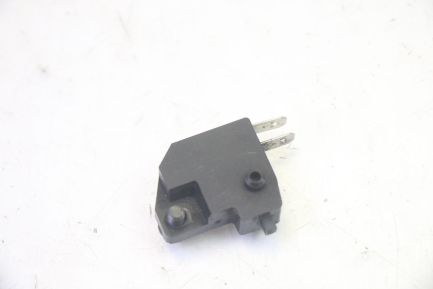 photo de CONTACTEUR FEU STOP DROIT SYM CROX 4T 50 (2016 - 2023) - Autre angle de vue