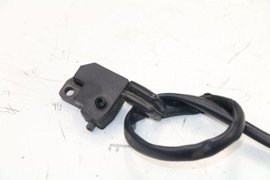 photo de CONTACTEUR FEU STOP DROIT PEUGEOT DJANGO 2T 50 (2014 - 2019)