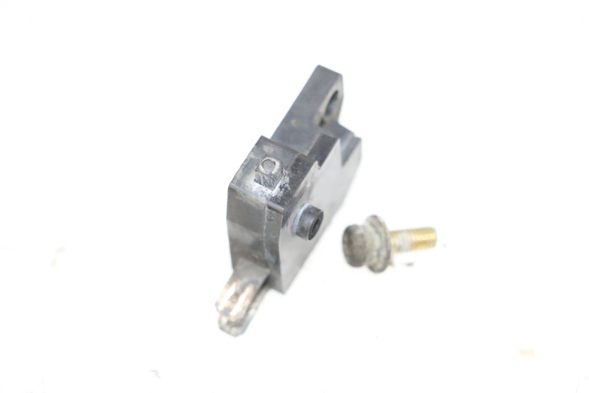 photo de CONTACTEUR FEU STOP DROIT SUZUKI GSXR GSX-R 1000 (2003 - 2004) - Zoom état d’usage