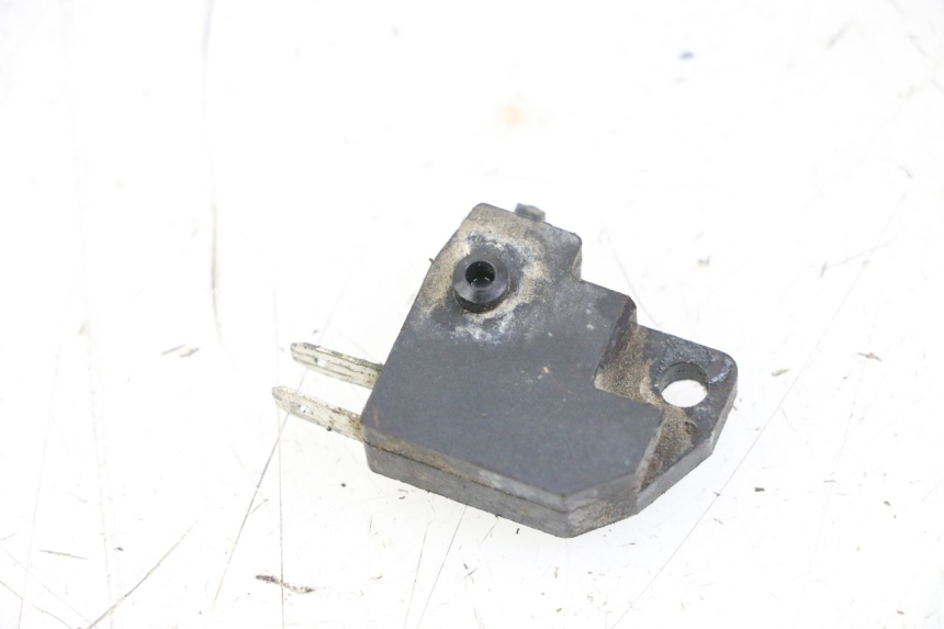 photo de CONTACTEUR FEU STOP DROIT JM MOTORS OLDIES 4T 50 (2010 - 2020)