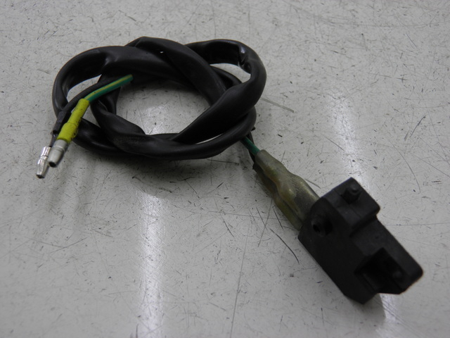 photo de CONTACTEUR FEU STOP DROIT KYMCO AGILITY RS 2T 50 (2009 - 2013)