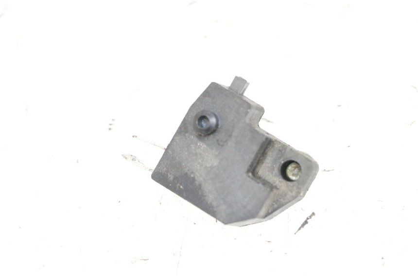 photo de CONTACTEUR FEU STOP DROIT SYM ORBIT III 3 4T 50 (2018 - 2021) - Détail de la pièce