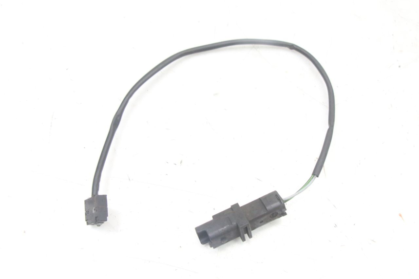 photo de CONTACTEUR FEU STOP DROIT PEUGEOT SATELIS COMPRESSOR K15 125 (2006 - 2009)