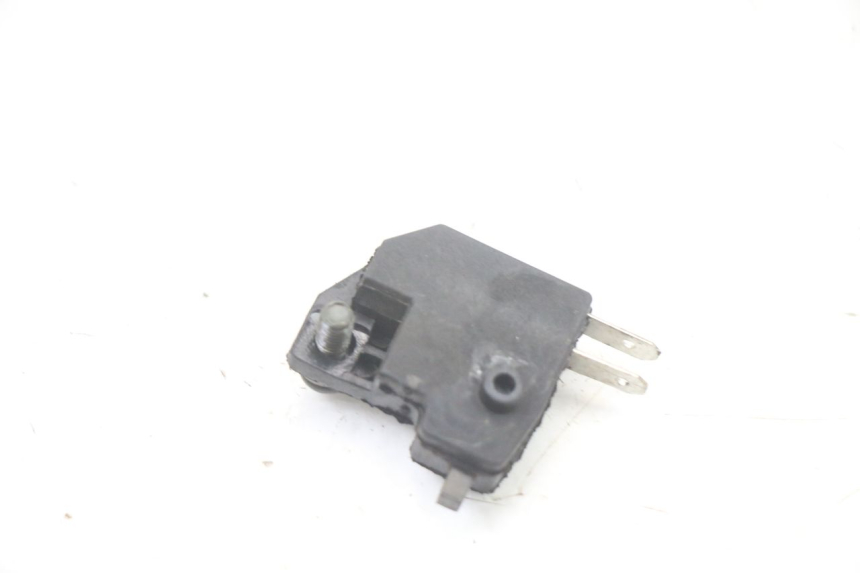 photo de CONTACTEUR FEU STOP DROIT PEUGEOT TREKKER TKR 50 (2005 - 2014)