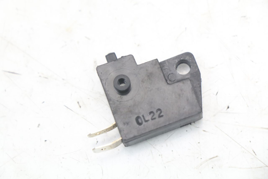 photo de CONTACTEUR FEU STOP DROIT ROYAL ENFIELD CONTINENTAL GT 650 (2019 - 2024)