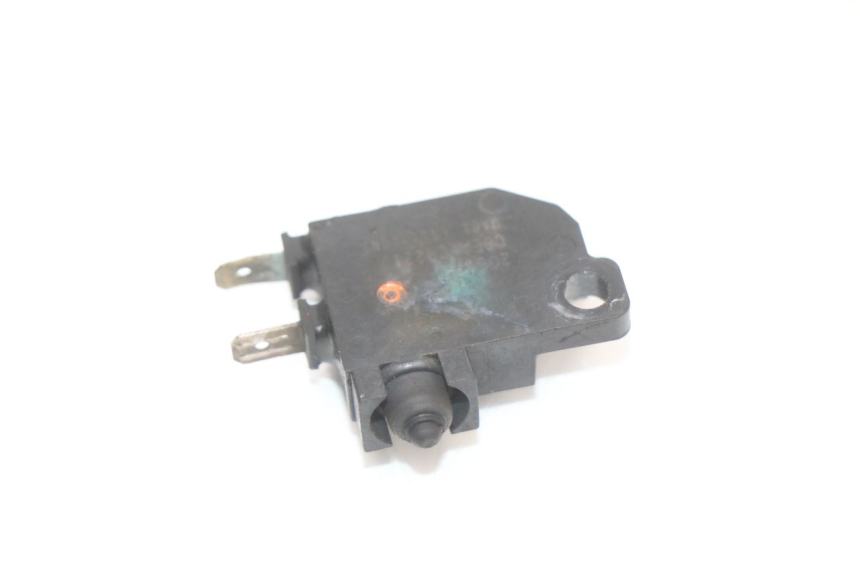 photo de CONTACTEUR FEU STOP DROIT YAMAHA XMAX X-MAX ABS 125 (2017 - 2020)