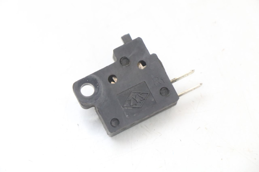 photo de Contacteur feu stop droit KYMCO XCITING 250 (2006 - 2009)