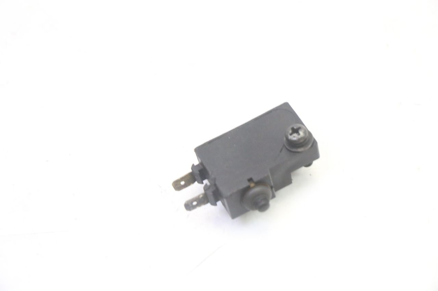 photo de CONTACTEUR FEU STOP DROIT YAMAHA YFM R RAPTOR 250 (2008 - 2014)