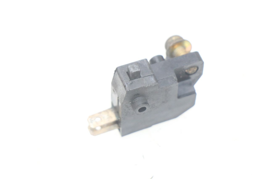 photo de CONTACTEUR FEU STOP DROIT KAWASAKI Z S 750 (2003 - 2006)