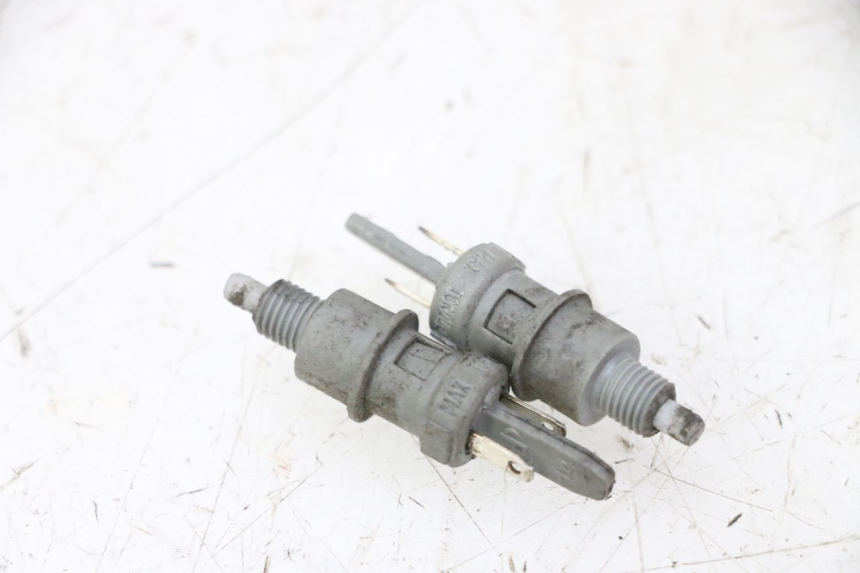 photo de CONTACTEUR FEU STOP PEUGEOT ELYSTAR 50 (2002 - 2014)