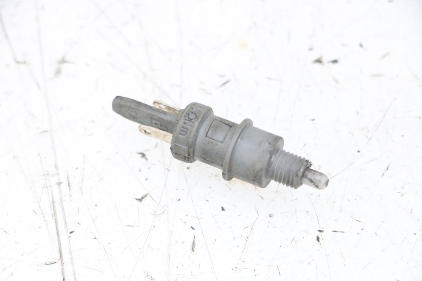 photo de CONTACTEUR FEU STOP GAUCHE MBK BOOSTER SPIRIT NAKED 50 (2004 - 2017) - Vue principale