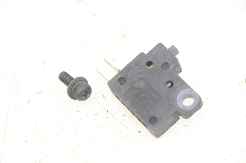 photo de CONTACTEUR FEU STOP GAUCHE KYMCO DINK STREET 125 (2009 - 2014)