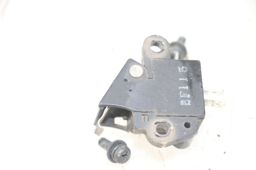 photo de CONTACTEUR FEU STOP GAUCHE HONDA FORZA ABS 300 (2013 - 2019)
