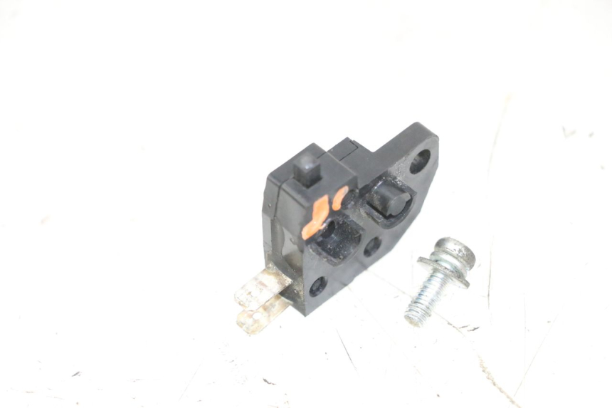 photo de CONTACTEUR FEU STOP GAUCHE PEUGEOT SATELIS 125 (2013 - 2018)