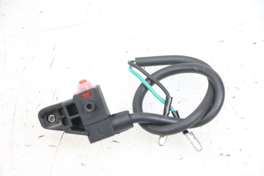 photo de CONTACTEUR FEU STOP GAUCHE EFUN PUSA 1 - Détail de la pièce