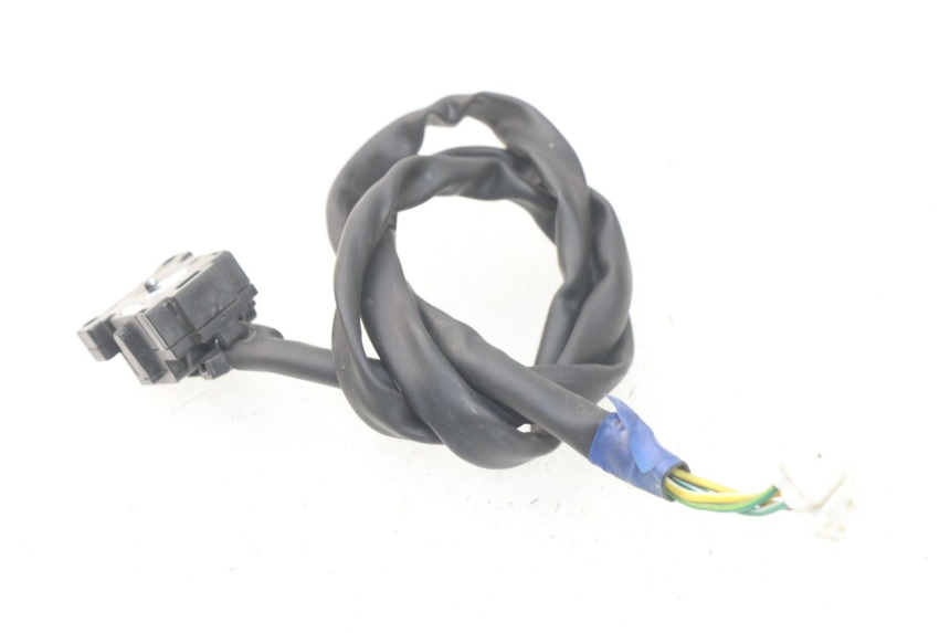 photo de CONTACTEUR FEU STOP GAUCHE YAMAHA YP T-MAX TMAX 530 (2017 - 2020)