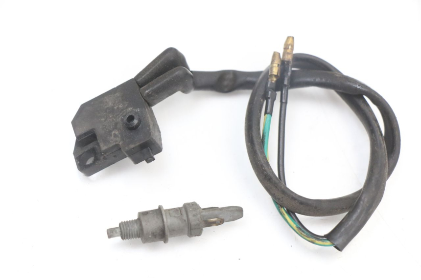 photo de CONTACTEUR FEU STOP PEUGEOT KISBEE 4T 50 (2018 - 2022)
