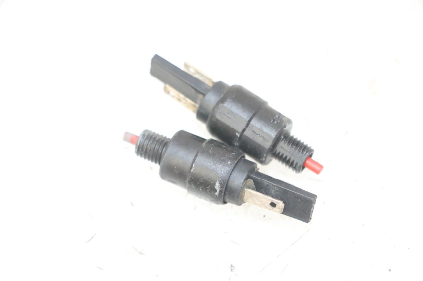 photo de CONTACTEUR FEU STOP PIAGGIO MP3 LT 300 (2010 - 2016)