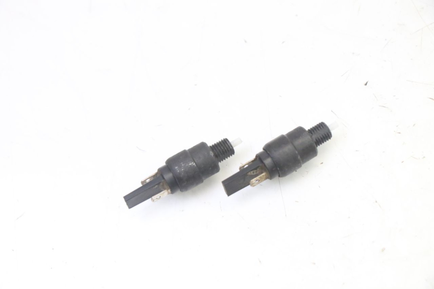 photo de CONTACTEUR FEU STOP PIAGGIO MP3 RL 250 (2007 - 2010)