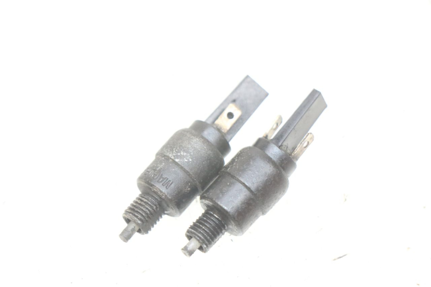 photo de CONTACTEUR FEU STOP GILERA NEXUS 125 (2009 - 2013)