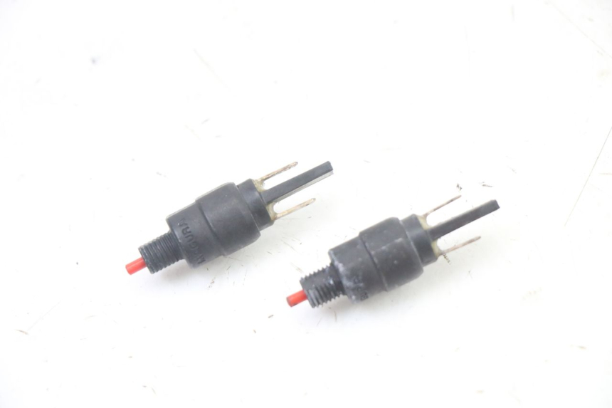 photo de CONTACTEUR FEU STOP PIAGGIO NRG POWER PUREJET 50 (2018 - 2021)