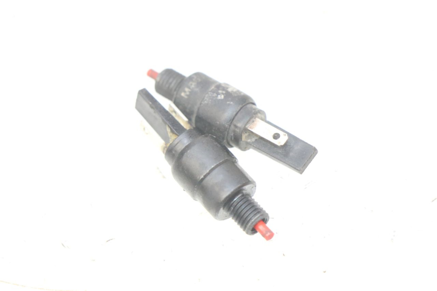 photo de CONTACTEUR FEU STOP PIAGGIO VESPA PRIMAVERA 2T 50 (2013 - 2018)