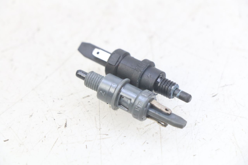 photo de CONTACTEUR FEU STOP PEUGEOT VIVACITY NEW 2T 50 (2008 - 2017)