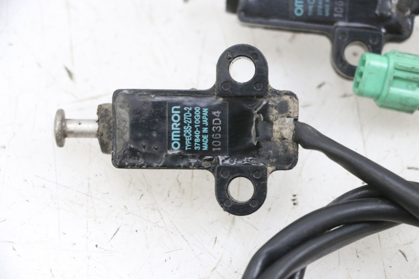 photo de COUPE CONTACT BEQUILLE SUZUKI BURGMAN 650 (2013 - 2020)