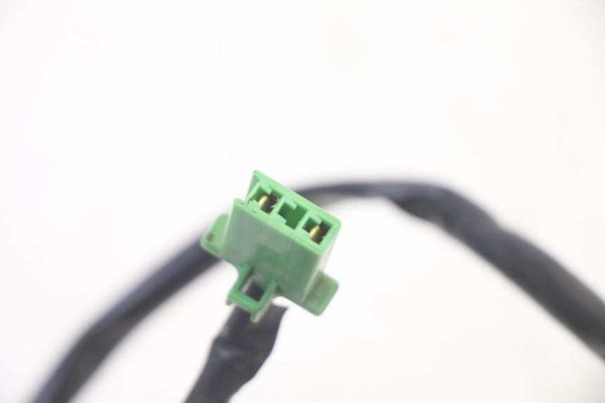 photo de COUPE CONTACT BEQUILLE HONDA FES S-WING SWING ABS 125 (2007 - 2015)