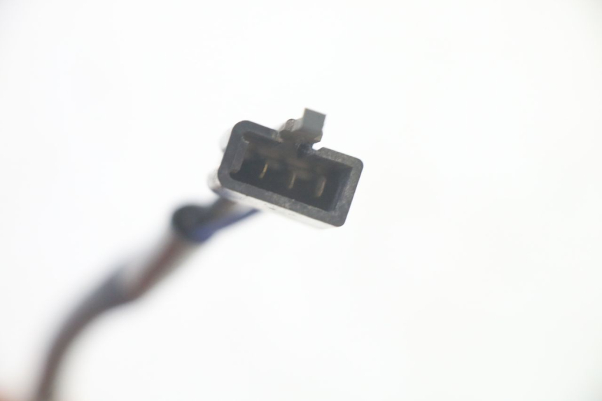 photo de COUPE CONTACT BEQUILLE SYM GTS EVO 125 (2009 - 2013) - Vue d’ensemble