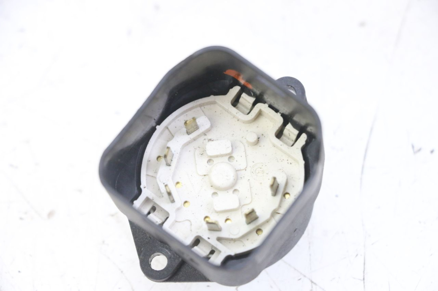 photo de COUPE CONTACT PIAGGIO MP3 LT 300 (2010 - 2016)