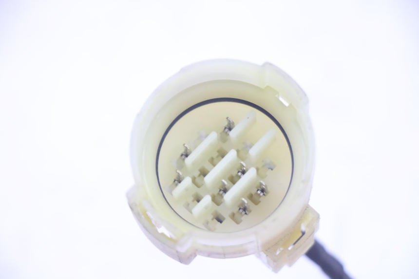 photo de COUPE CONTACT PIAGGIO MP3 500 (2016 - 2018) - Détail de la pièce