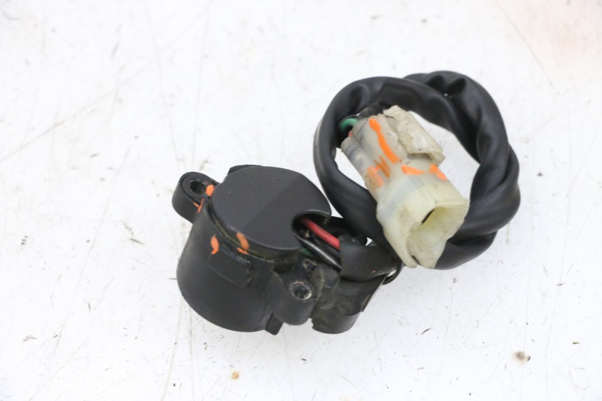 photo de COUPE CONTACT HONDA NSR R 125 (1994 - 2003) - Zoom état d’usage