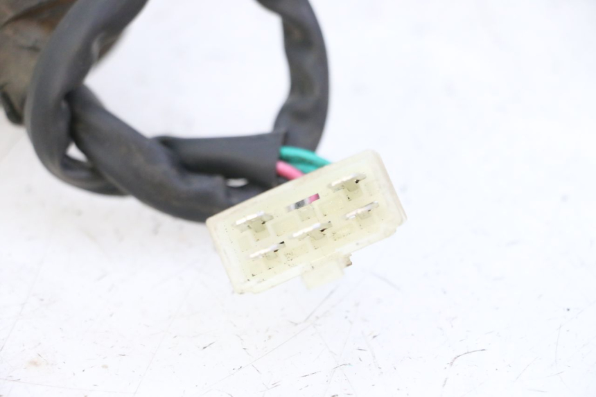 photo de COUPE CONTACT PEUGEOT TWEET 4T 50 (2014 - 2019)