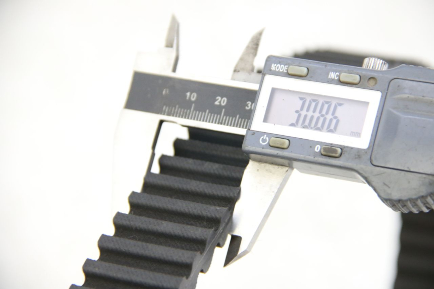 photo de COURROIE YAMAHA XP T-MAX TMAX 500 (2004 - 2007)