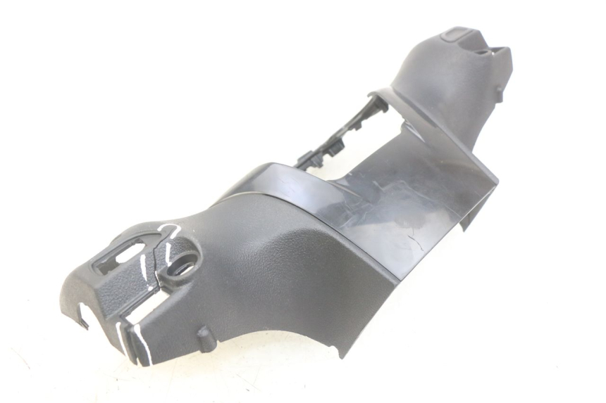 photo de COUVRE GUIDON ARRIERE PIAGGIO BEVERLY 125 (2010 - 2015)