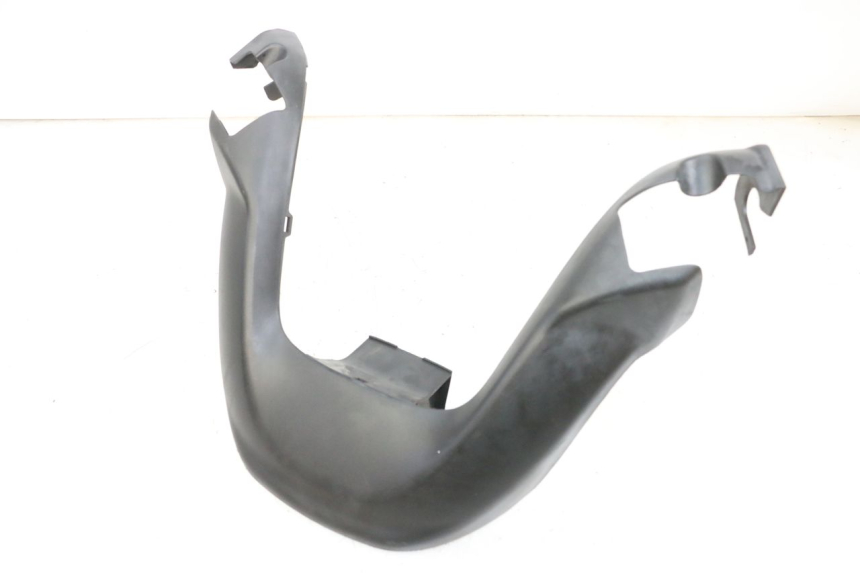 photo de COUVRE GUIDON ARRIERE SUZUKI BURGMAN 650 (2013 - 2020)