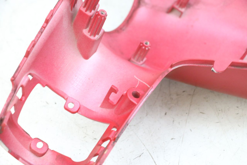 photo de COUVRE GUIDON ARRIERE PEUGEOT DJANGO 4T 50 (2014 - 2019) - Détail de la pièce