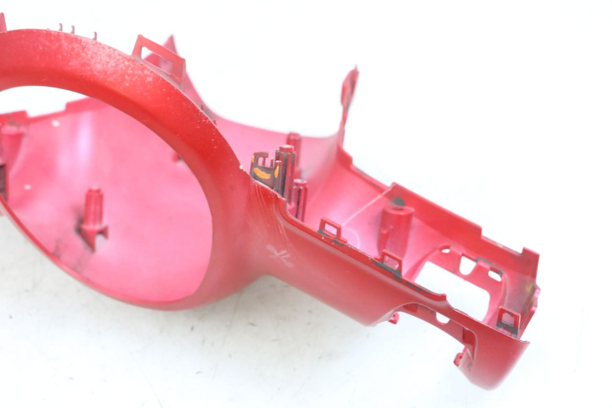 photo de COUVRE GUIDON ARRIERE PEUGEOT DJANGO 4T 50 (2014 - 2019) - Points de fixation