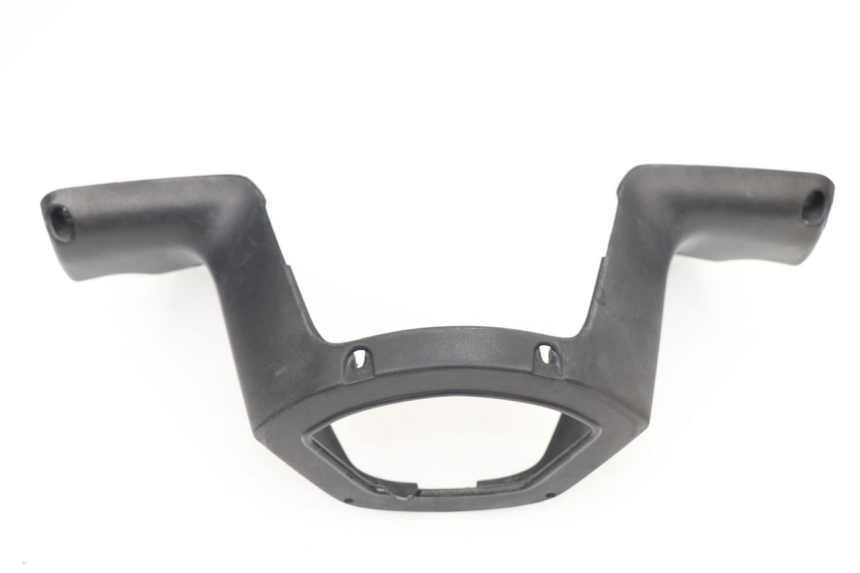 photo de COUVRE GUIDON ARRIERE PEUGEOT ELYSEO 125 (1999 - 2004)