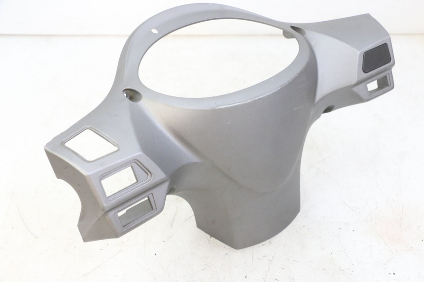 photo de COUVRE GUIDON ARRIERE SYM FIDDLE 3 III 125 (2014 - 2020)