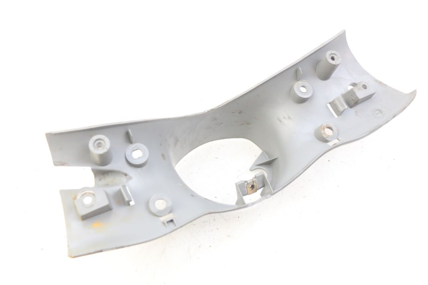photo de COUVRE GUIDON ARRIERE MBK FLIPPER 50 (2004 - 2012)