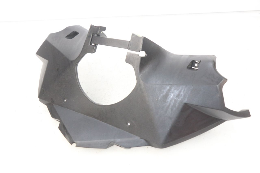 photo de COUVRE GUIDON ARRIERE PEUGEOT GEOPOLIS 400 (2007 - 2013)