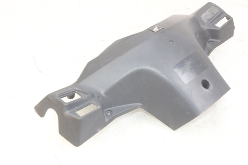 photo de COUVRE GUIDON ARRIERE HONDA SCV LEAD 100 (2003 - 2007)